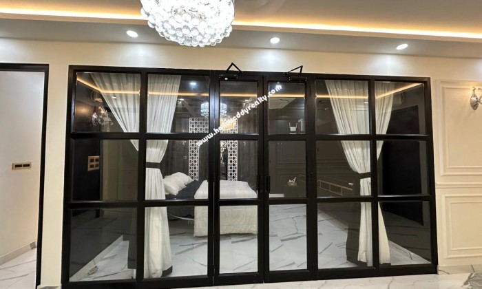 5 BHK Flat for Sale in Perambur